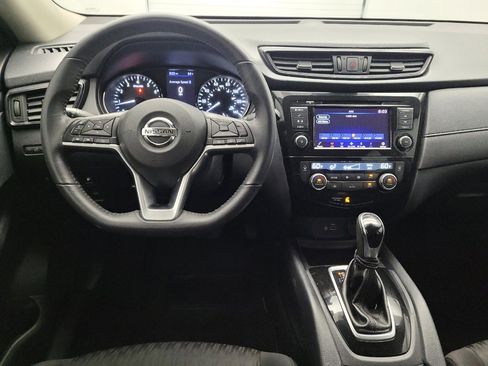 Used 2019 Nissan Rogue SV FWD image 22