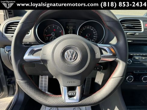 Used 2012 Volkswagen Golf 4-Door image 18