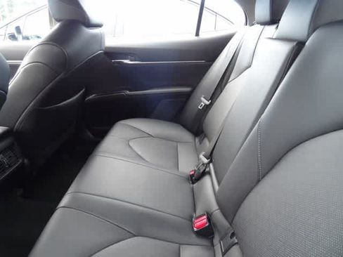 Used 2024 Toyota Camry XSE FWD image 11
