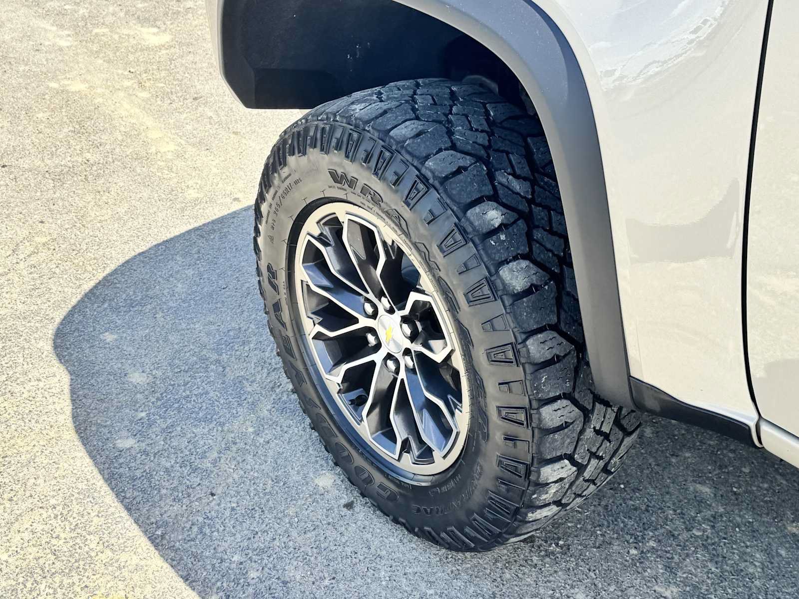 Used 2022 Chevrolet Colorado ZR2 AWD/4WD image 23