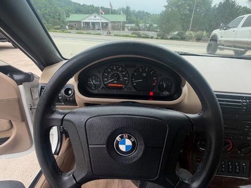 Used 1998 BMW Z3 2.8 RWD image 14