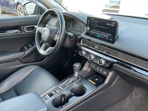 Used 2024 Honda Civic Touring image 9
