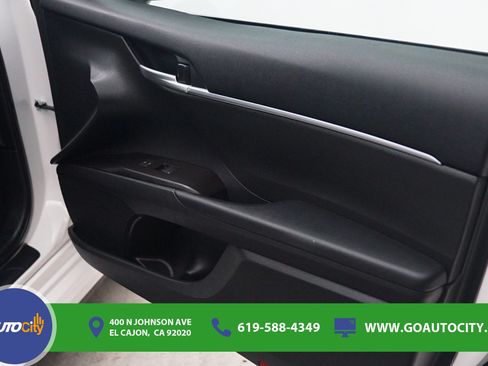 Used 2024 Toyota Camry SE w/ Blackout Package (TMS) FWD image 16