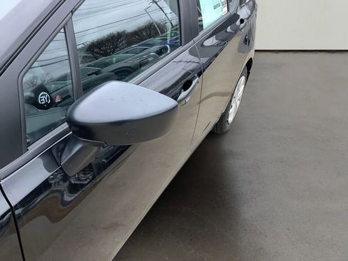 Used 2025 Nissan Versa S w/ Trunk Package image 11