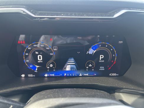 Used 2024 Chevrolet Colorado LT w/ LT Convenience Package III image 13