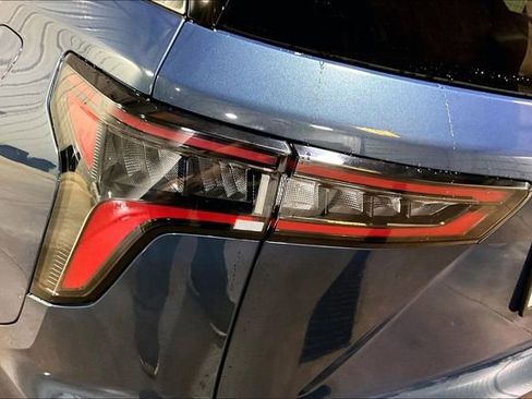 Certified 2025 Chevrolet Equinox RS FWD image 8