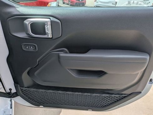 New 2026 Jeep Wrangler Unlimited Sport image 31