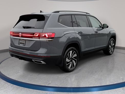 New 2026 Volkswagen Atlas SE FWD image 5