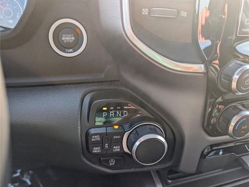 Used 2022 RAM 1500 Big Horn AWD/4WD image 24