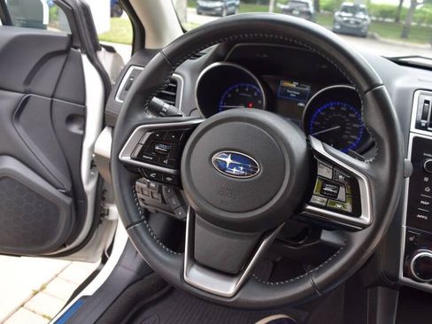 Used 2018 Subaru Outback 2.5i Limited AWD/4WD image 62
