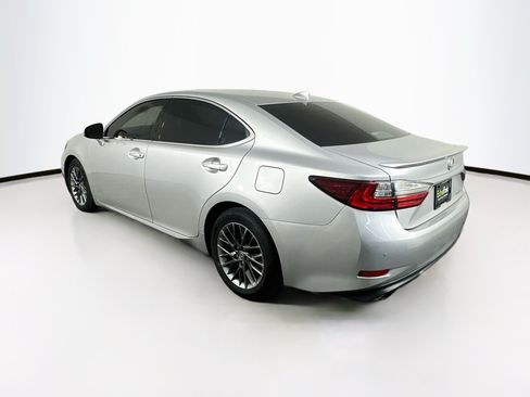 Used 2018 Lexus ES 350 w/ Premier Package FWD image 5