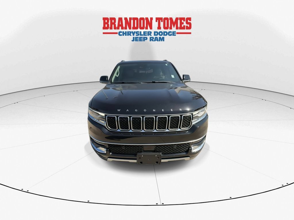 Used 2022 Jeep Wagoneer Series II AWD/4WD image 3