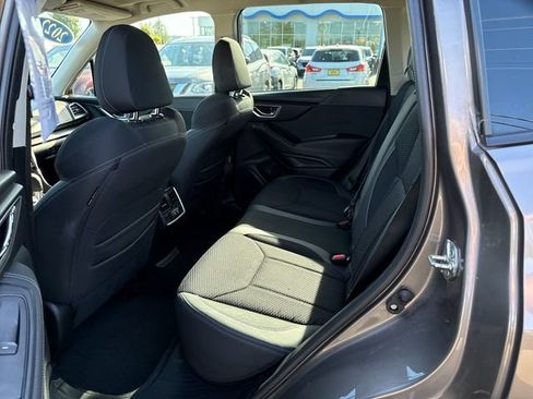 Used 2022 Subaru Forester Premium AWD/4WD image 14