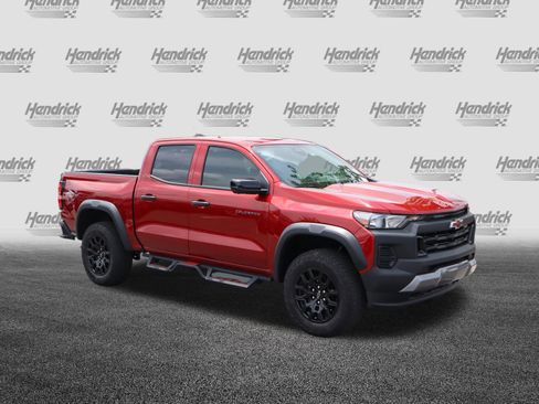 Used 2026 Chevrolet Colorado Trail Boss AWD/4WD image 2