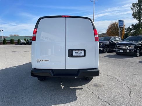 New 2025 Chevrolet Express 2500 image 47