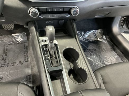 Used 2025 Nissan Altima 2.5 S image 14