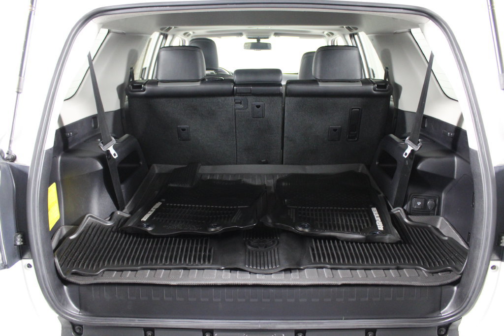 Used 2019 Toyota 4Runner SR5 Premium RWD image 16