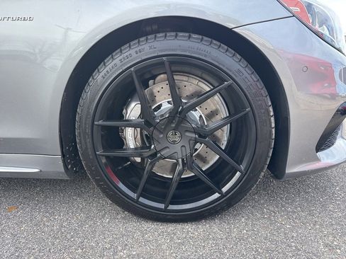 Used 2015 Mercedes-Benz S 63 AMG 4MATIC Sedan image 24