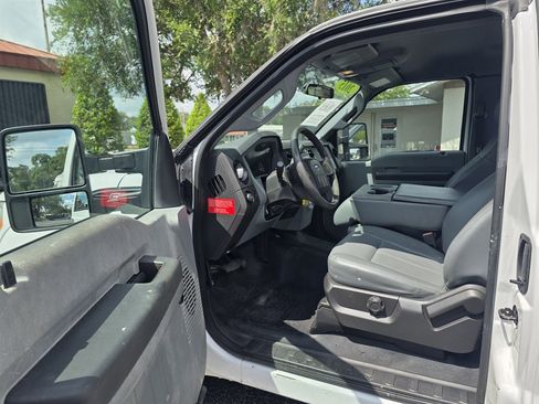 Used 2015 Ford F250 XL RWD image 13