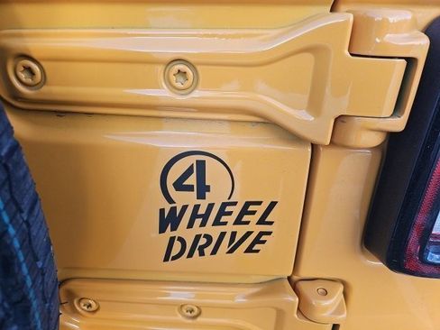 Used 2021 Jeep Wrangler Sport image 10