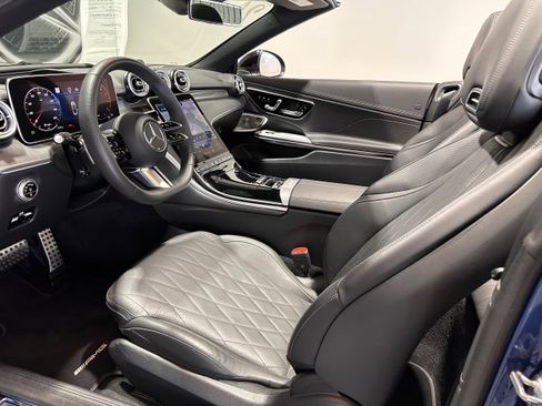 Certified 2024 Mercedes-Benz CLE 450 4MATIC Cabriolet w/ Driver Assistance Package image 9