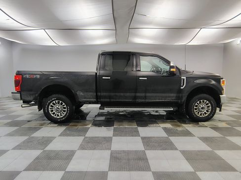 Used 2022 Ford F250 Lariat w/ Chrome Package image 7