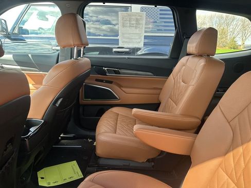 Used 2025 Kia Telluride SX X-Line image 11