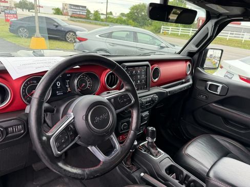 Used 2020 Jeep Wrangler Unlimited Rubicon AWD/4WD image 10
