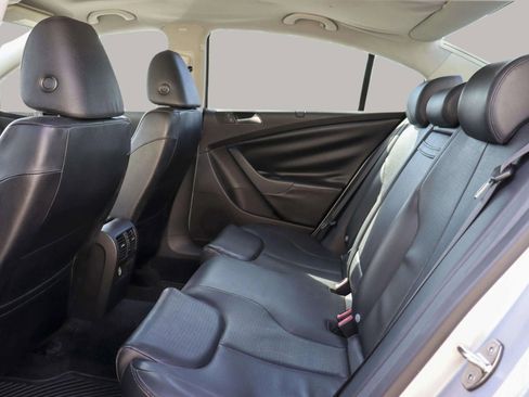 Used 2009 Volkswagen Passat Komfort image 27