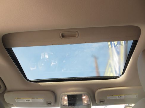 Used 2012 Jeep Grand Cherokee Laredo image 23