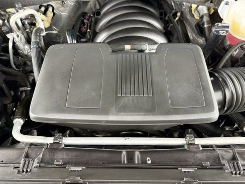 Used 2024 Chevrolet Suburban RST w/ Luxury Package RWD image 25