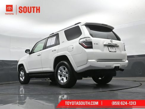 Used 2023 Toyota 4Runner SR5 Premium w/ Moonroof Package AWD/4WD image 44