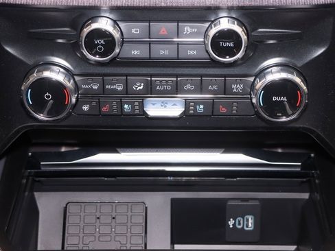 New 2026 Ford F450 Platinum w/ FX4 Off-Road Package image 26