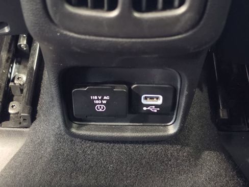 Used 2018 Jeep Compass Limited AWD/4WD image 29