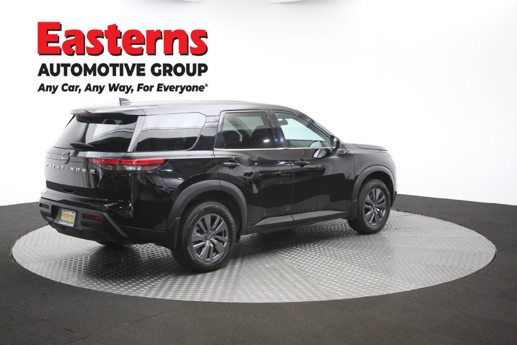 Used 2023 Nissan Pathfinder S AWD/4WD image 44