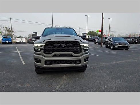 New 2026 RAM 3500 Limited image 19