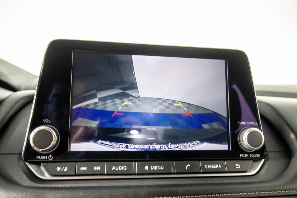 Used 2025 Nissan Rogue SV FWD image 23