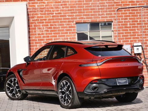 Used 2021 Aston Martin DBX AWD/4WD image 2