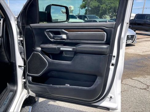Used 2017 GMC Sierra 1500 SLT w/ All Terrain X Package AWD/4WD image 29