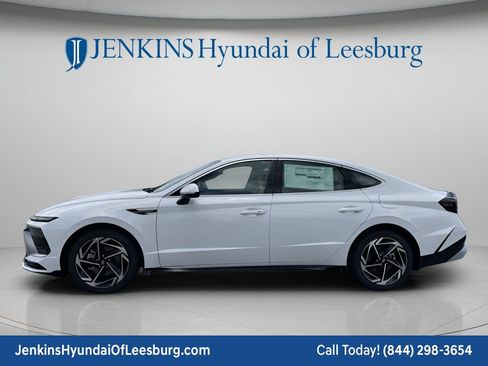 New 2026 Hyundai Sonata SEL FWD image 9