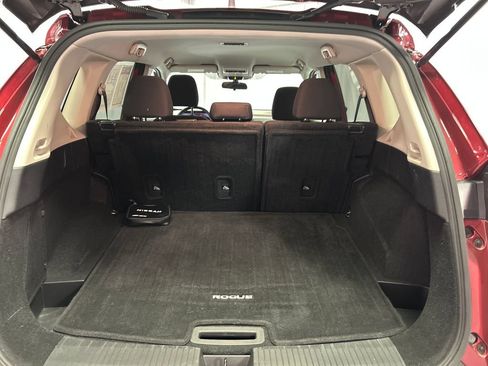 Used 2023 Nissan Rogue S AWD/4WD image 22