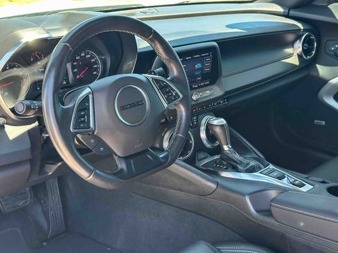 Used 2022 Chevrolet Camaro LT w/ Technology Package RWD image 11