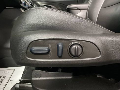 Used 2024 GMC Terrain SLT w/ Elevation Edition AWD/4WD image 12
