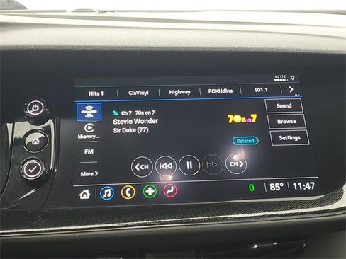 Used 2023 Buick Envision Essence image 27