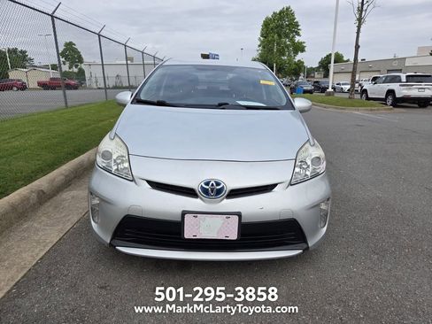 Used 2014 Toyota Prius Two FWD image 2