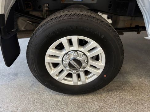Used 2019 Ford F250 XL w/ STX Appearance Package AWD/4WD image 23
