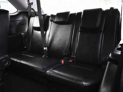 Used 2018 Toyota Highlander XLE image 13