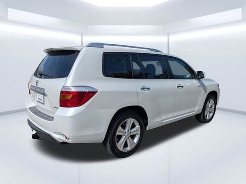 Used 2010 Toyota Highlander Limited AWD/4WD image 4