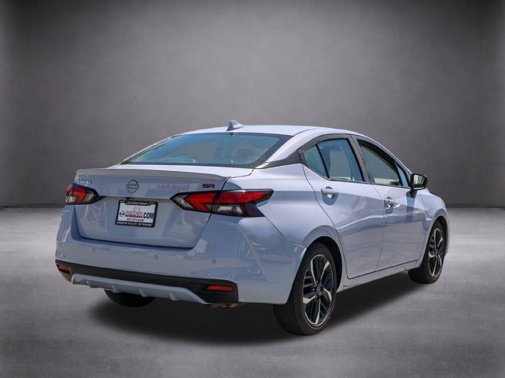 Used 2025 Nissan Versa SR w/ Trunk Package FWD image 4