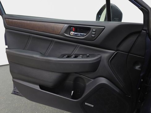 Used 2018 Subaru Outback 2.5i Limited image 29